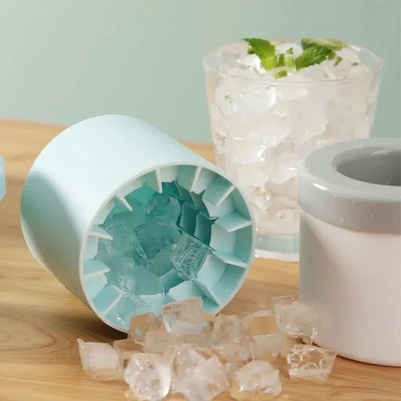 ChillPod™ – Round Silicone Ice Cube Mold with Storage Bucket for Freezer, Drinks & Cocktails